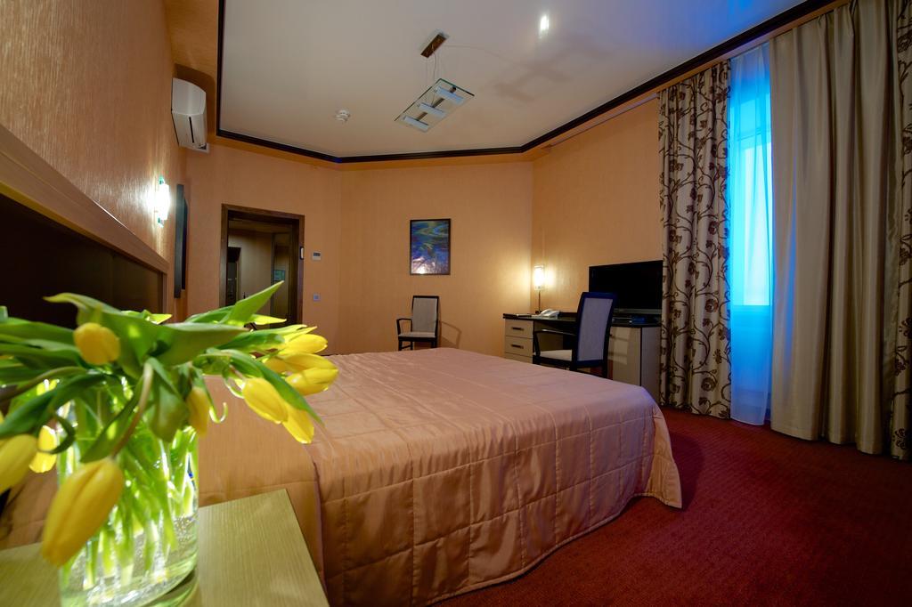 Park Hotel City Surgut Room photo